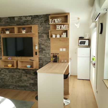 Apartman Anamaria Gospić Eksteriør billede