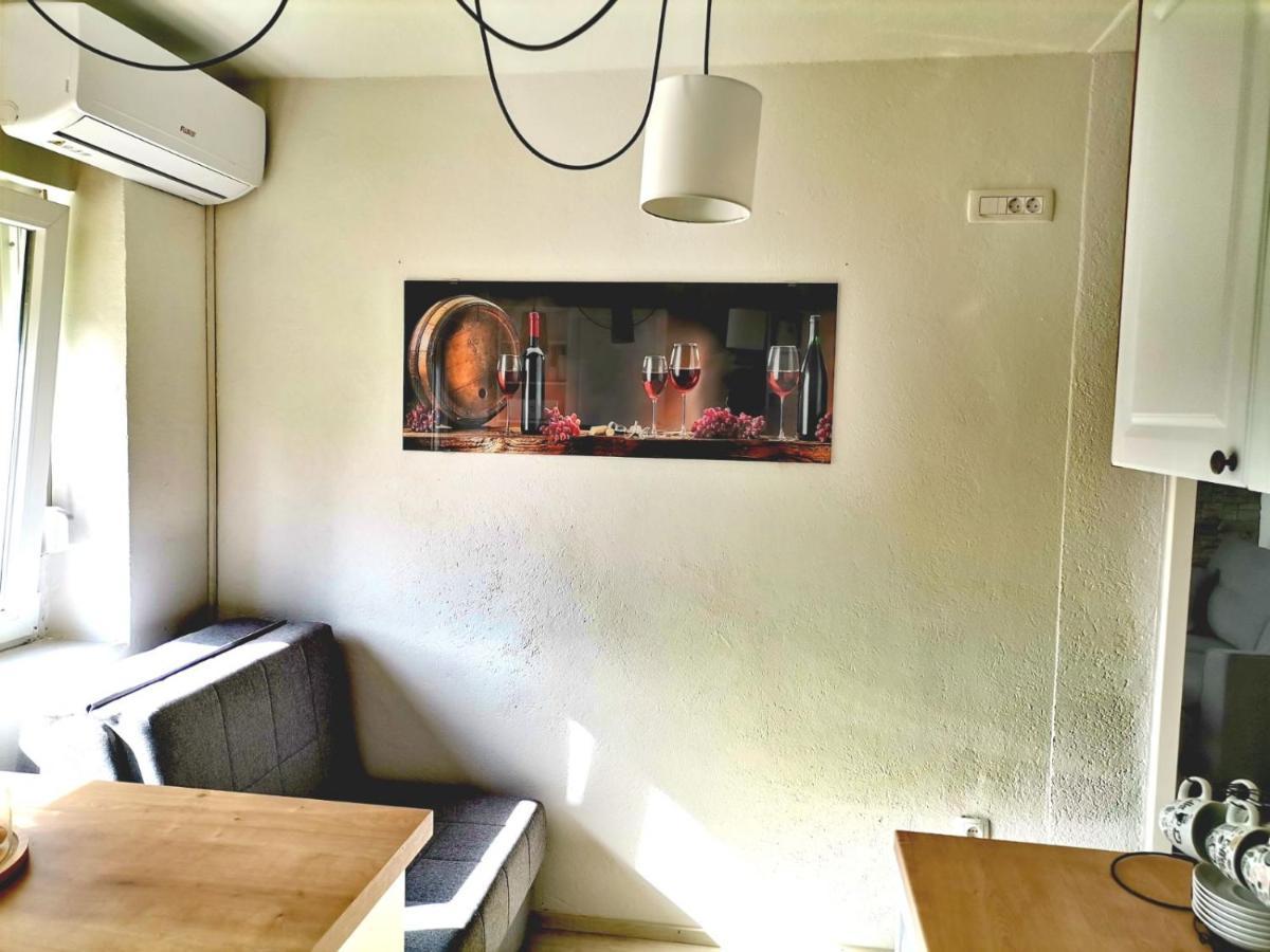 Apartman Anamaria Gospić Eksteriør billede